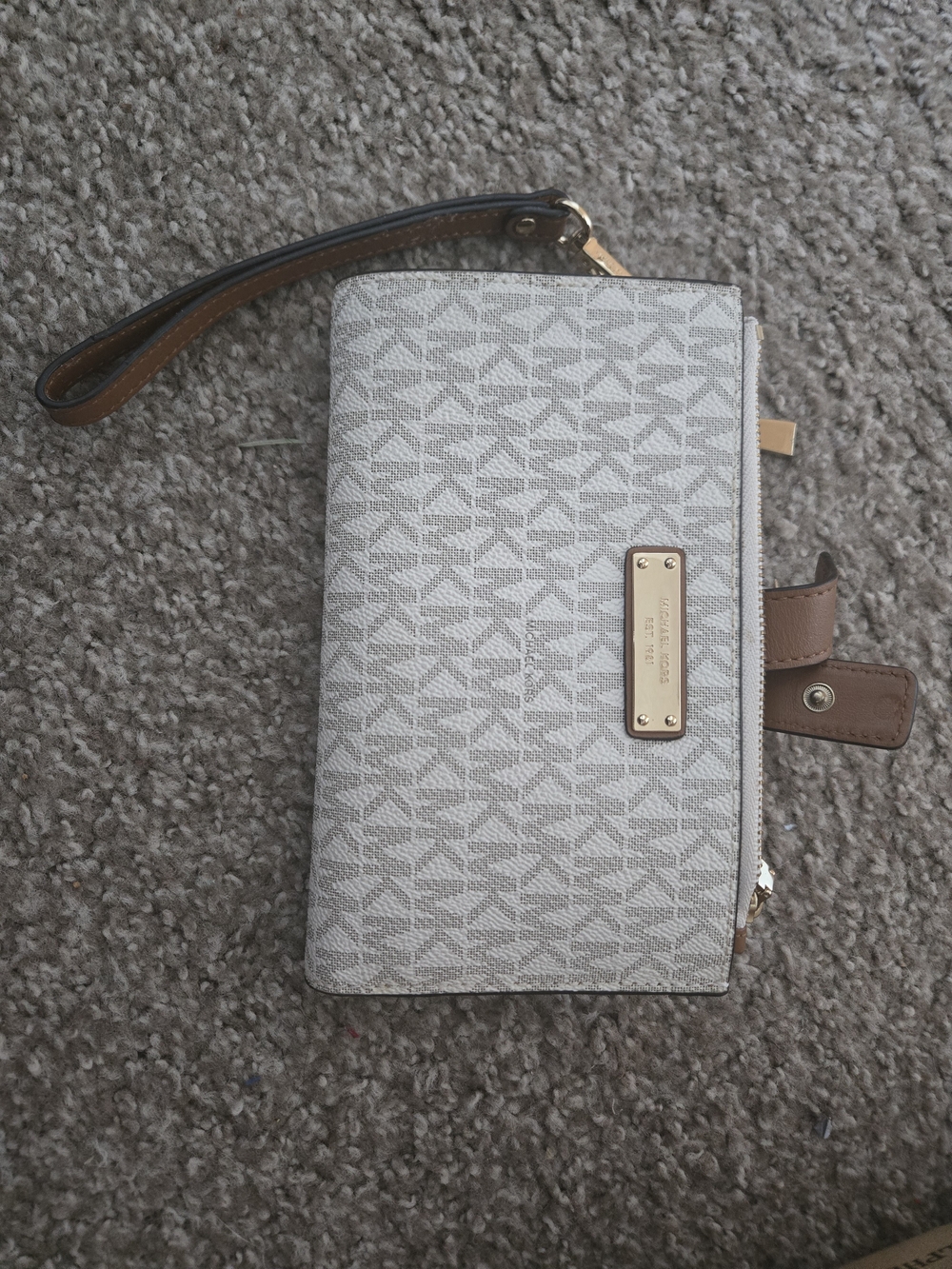 Michael Kors Signature Logo Wristlet Wallet in Light Beige/Tan